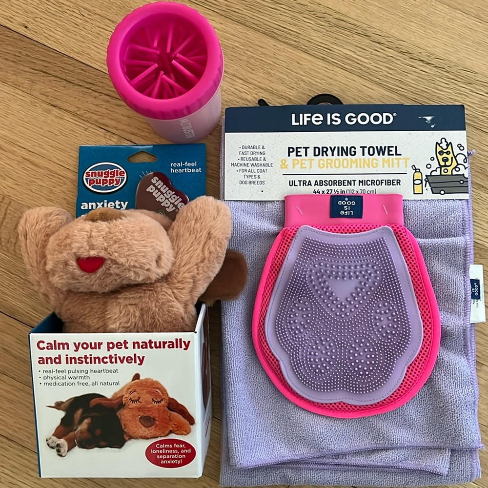 New puppy set. Calming toy and towel+mitt.